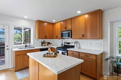 4501 39th Avenue S, Seattle, WA 98118 - Photo 10