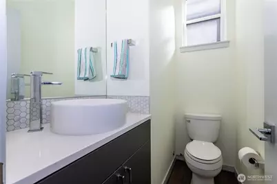 2112 3rd Avenue N #C, Seattle, WA 98109 - Photo 16