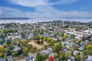 2112 3rd Ave N, Seattle, WA 98109 - Photo 30