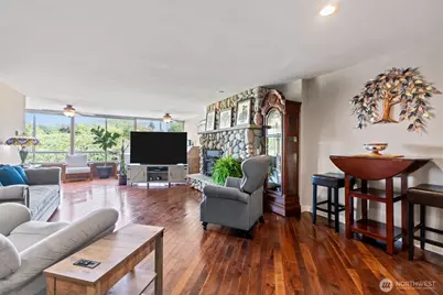 10903 Glen Acres Drive S #B, Seattle, WA 98168 - Photo 1