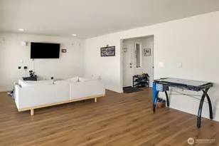 2239 Yale Ave. E., Seattle, WA 98102 - Photo 6