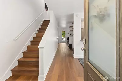 116 17th Avenue #D, Seattle, WA 98122 - Photo 4