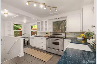 12703 4th Avenue NW, Seattle, WA 98177 - Photo 10