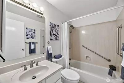 22609 6th Avenue S #202, Des Moines, WA 98198 - Photo 16