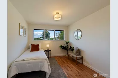 782 Lynnwood Avenue NE, Renton, WA 98056 - Photo 14