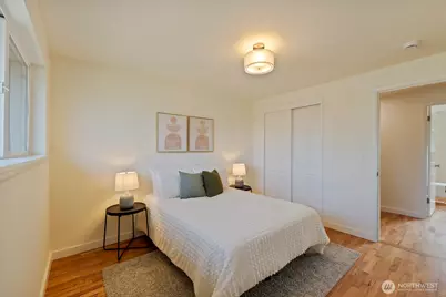 782 Lynnwood Avenue NE, Renton, WA 98056 - Photo 20
