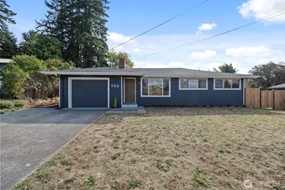 782 Lynnwood Avenue NE, Renton, WA 98056 - Photo 2