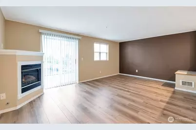 3980 129th Place SE #B102, Bellevue, WA 98006 - Photo 2