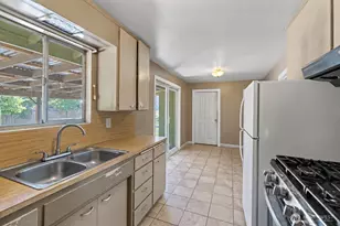 27054 124th Ave SE, Kent, WA 98030 - Photo 10
