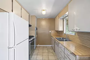 27054 124th Ave SE, Kent, WA 98030 - Photo 8