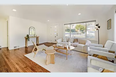 4216 27th Avenue W, Seattle, WA 98199 - Photo 4