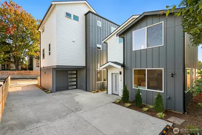 338 NE 90th Street, Seattle, WA 98115 - Photo 2