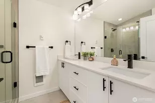 338 NE 90th St, Seattle, WA 98115 - Photo 22
