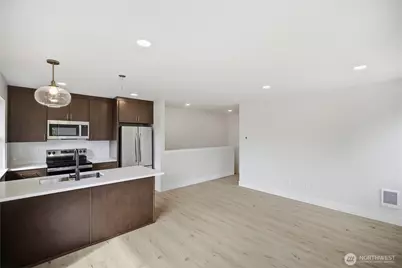 4415 N 14th Street #B, Tacoma, WA 98406 - Photo 8