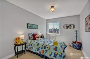 1800 Taylor Ave N, Seattle, WA 98109 - Photo 22