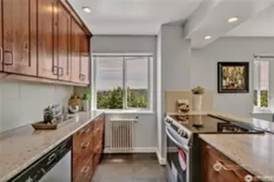 1800 Taylor Ave N, Seattle, WA 98109 - Photo 14