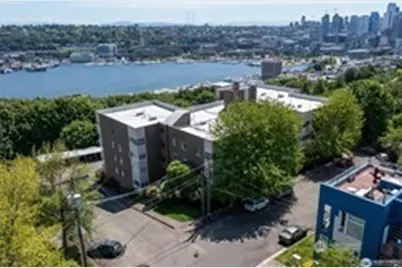 1800 Taylor Avenue N #210, Seattle, WA 98109 - Photo 4