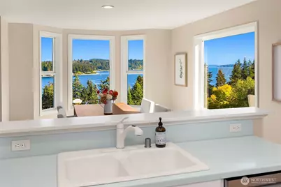 4181 Point White Drive NE, Bainbridge Island, WA 98110 - Photo 14