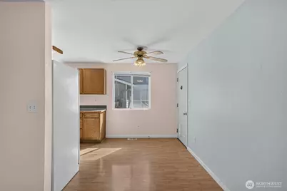 17701 Hillside Court, Arlington, WA 98223 - Photo 8