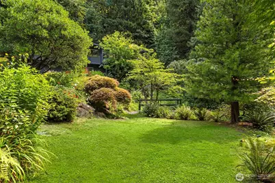 20200 37th Avenue NE, Lake Forest Park, WA 98155 - Photo 34