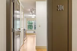 22910 90th Ave W, Edmonds, WA 98026 - Photo 2