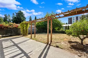 829 NE 189th St, Shoreline, WA 98155 - Photo 4