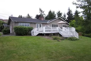 8831 NE 28th St, Clyde Hill, WA 98004 - Photo 20