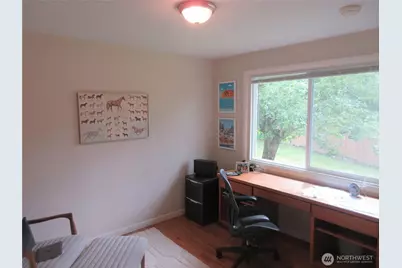 8831 NE 28th Street, Clyde Hill, WA 98004 - Photo 14