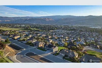 922 Briarwood Drive, East Wenatchee, WA 98802 - Photo 32