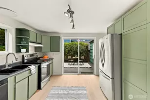 4119 SW Kenyon St, Seattle, WA 98136 - Photo 10