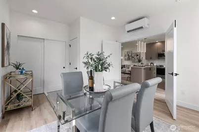 10330 B Ashworth Avenue N, Seattle, WA 98133 - Photo 10
