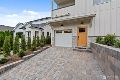 116 N 55th Street, Seattle, WA 98103 - Photo 4