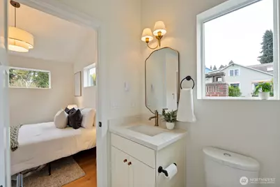 116 N 55th Street, Seattle, WA 98103 - Photo 28