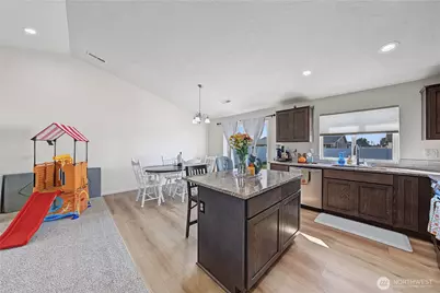 812 E Casacde Street, Othello, WA 99344 - Photo 6