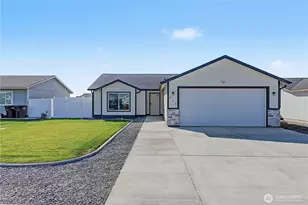 812 E Casacde St, Othello, WA 99344 - Photo 1