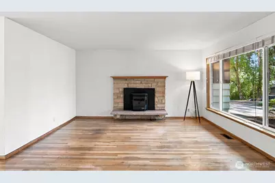 3839 145th Avenue SE, Bellevue, WA 98006 - Photo 8
