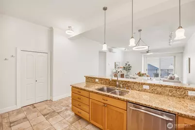 1101 McKenzie Ave #306, Bellingham, WA 98225 - Photo 12