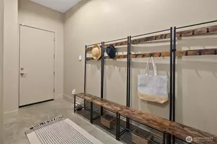 4025 Burton Pl W, Seattle, WA 98199 - Photo 36