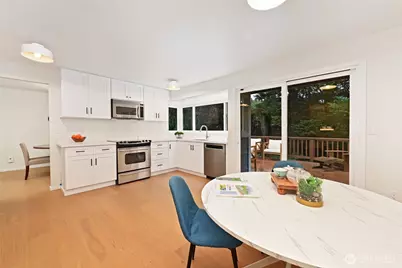10026 NE 140th St, Kirkland, WA 98034 - Photo 6