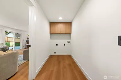 11516 Bartlett Avenue NE, Seattle, WA 98125 - Photo 18