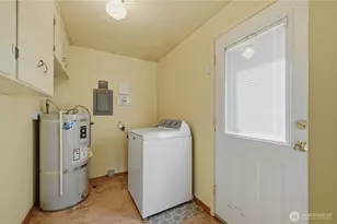 9216 30th Ave SW, Seattle, WA 98126 - Photo 14