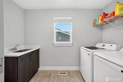 10921 71st Ave Ct E, Puyallup, WA 98373 - Photo 22