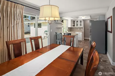 1825 Camas Avenue NE, Renton, WA 98056 - Photo 12