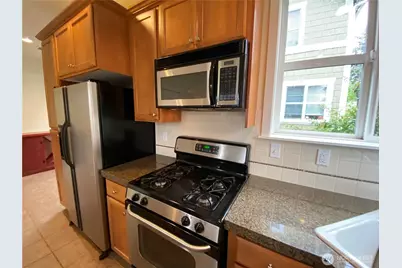 3637 Wallingford Avenue N #B, Seattle, WA 98103 - Photo 6