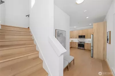 14338 Bagley Avenue N #B, Seattle, WA 98133 - Photo 20