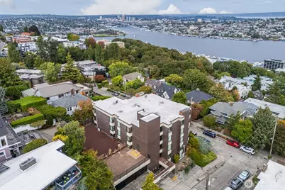 1605 5th Avenue N #102, Seattle, WA 98109 - Photo 2