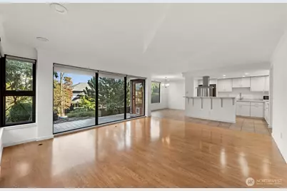 1605 5th Avenue N #102, Seattle, WA 98109 - Photo 4