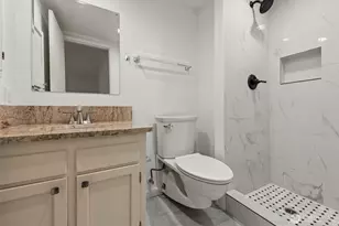 1605 5th Ave N, Seattle, WA 98109 - Photo 12