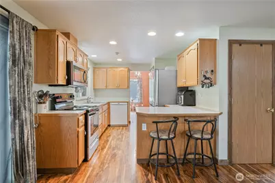 809 Melton Road, Castle Rock, WA 98611 - Photo 10