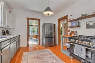 4006 Corliss Ave N, Seattle, WA 98103 - Photo 6